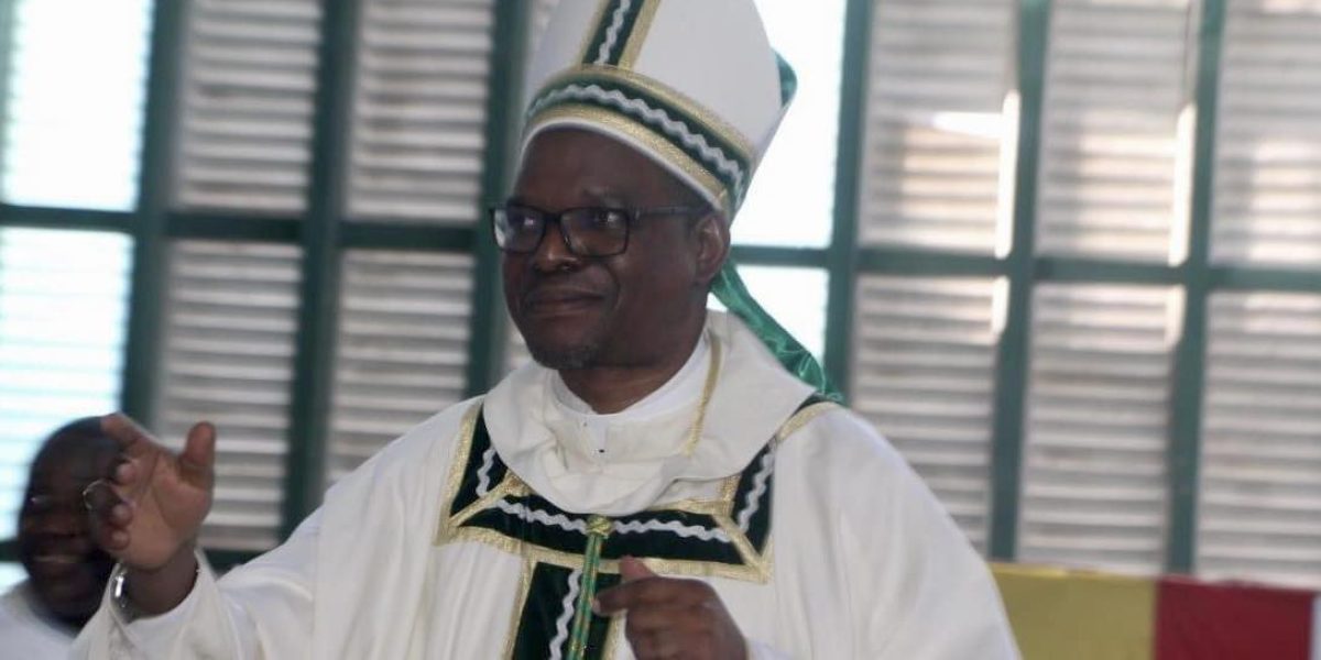 Mons. Constantino Bogaio, primer obispo de Caia