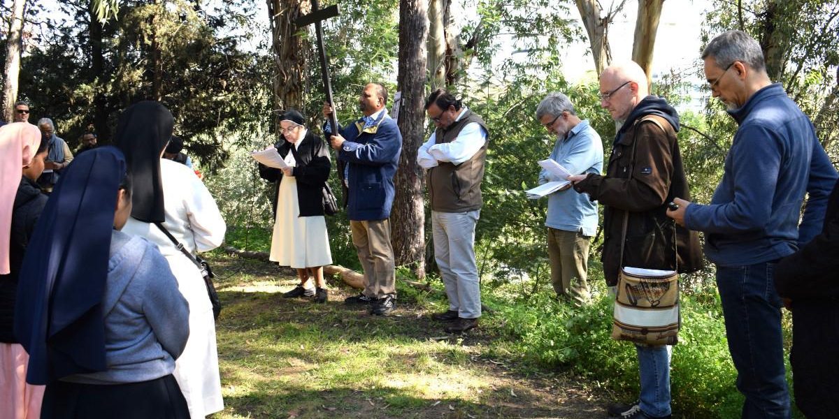 Via Crucis 2025: Peregrinos de esperanza en un mundo herido