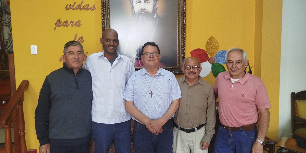 Ecuador: Nuevo Consejo Provincial con dos mexicanos