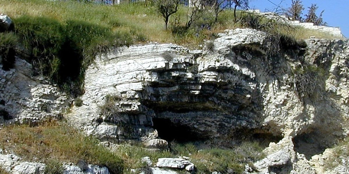Los tres montes de Comboni
