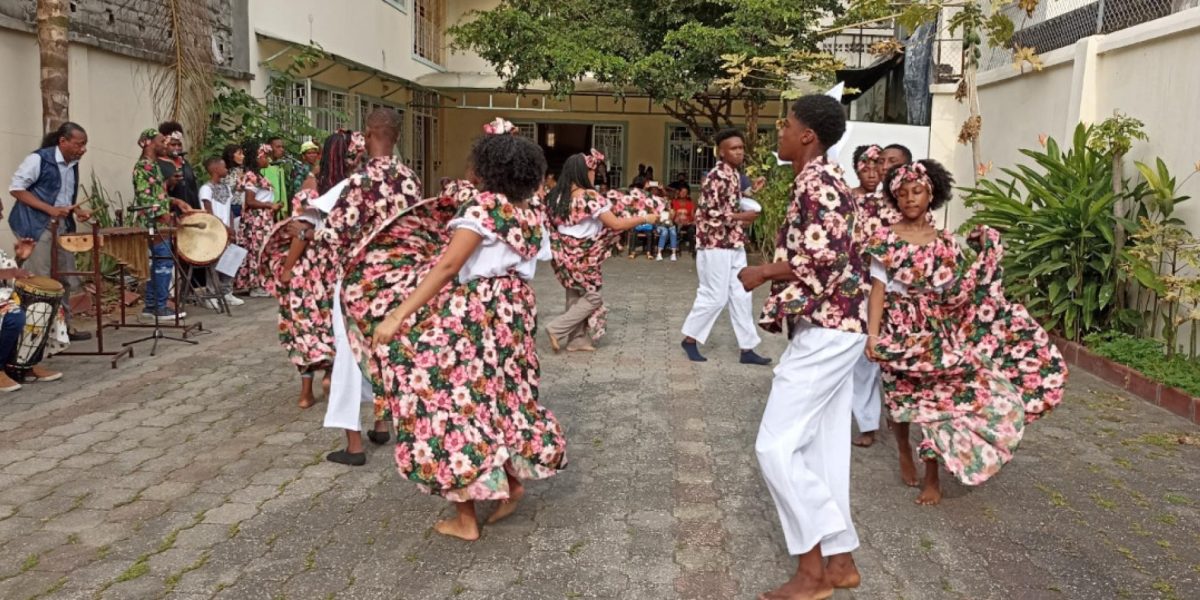 Vivir la fraternidad con el pueblo afro de Guayaquil